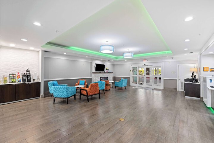 Hotel Interior 23 of 115
