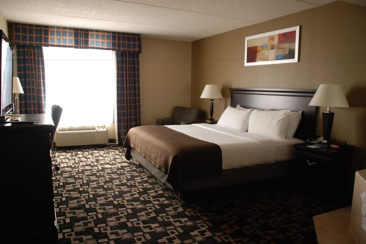 Room 15 of 38