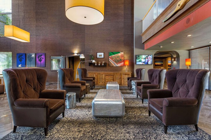 Hotel Interior 11 of 37
