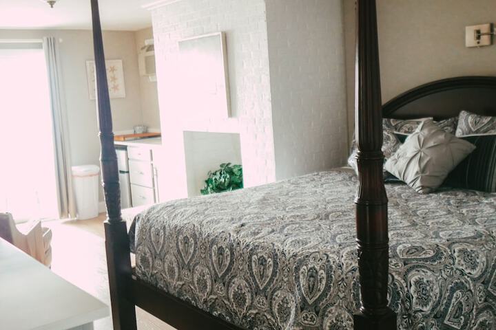 Room 96 of 124