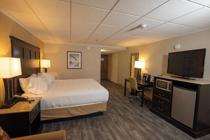 Room 25 of 63