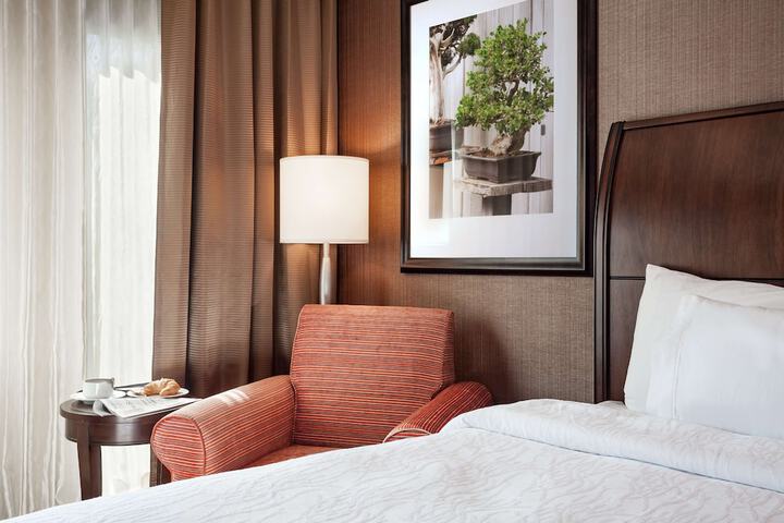 Room 21 of 53
