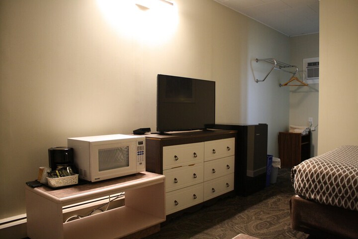 Room 7 of 23