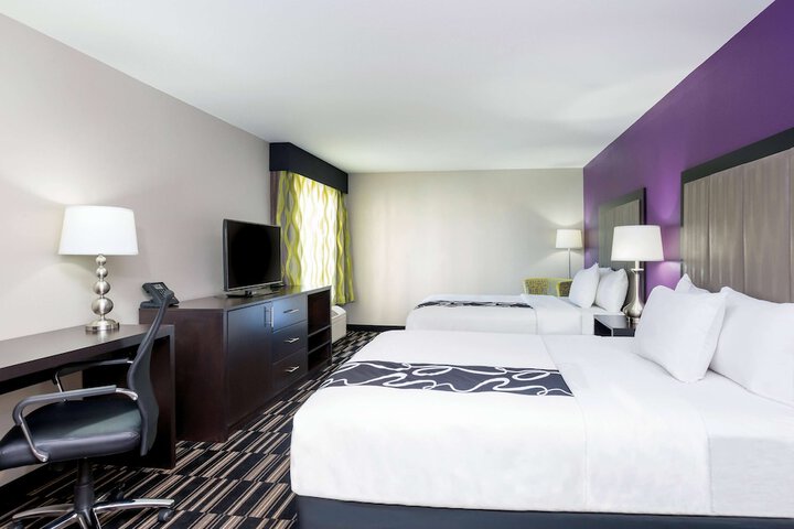 Room 14 of 27