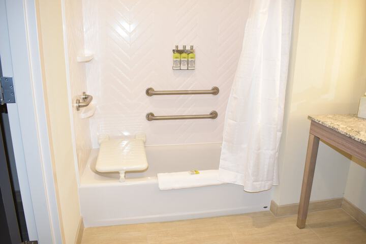 Room 53 of 93