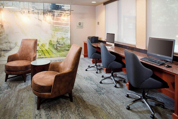 Courtyard by Marriott Roanoke Airport