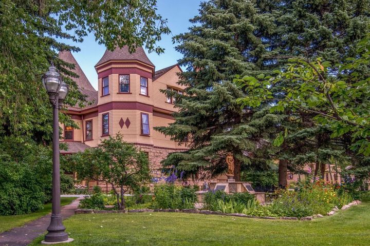 Super 8 by Wyndham Laramie