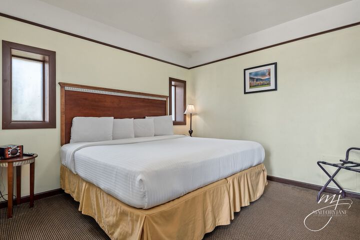 Room 52 of 58