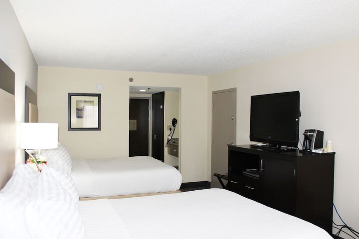 Room 16 of 39
