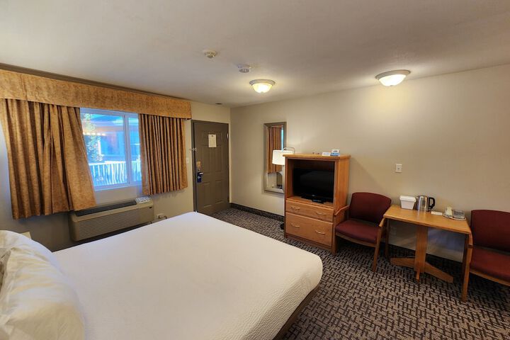 Days Inn & Conference Centre by Wyndham Penticton