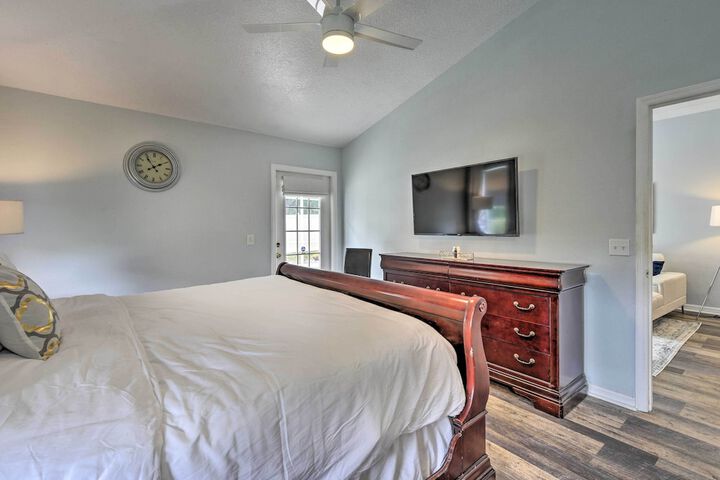 Apopka Single-story Home w / Private Lanai + Pool!