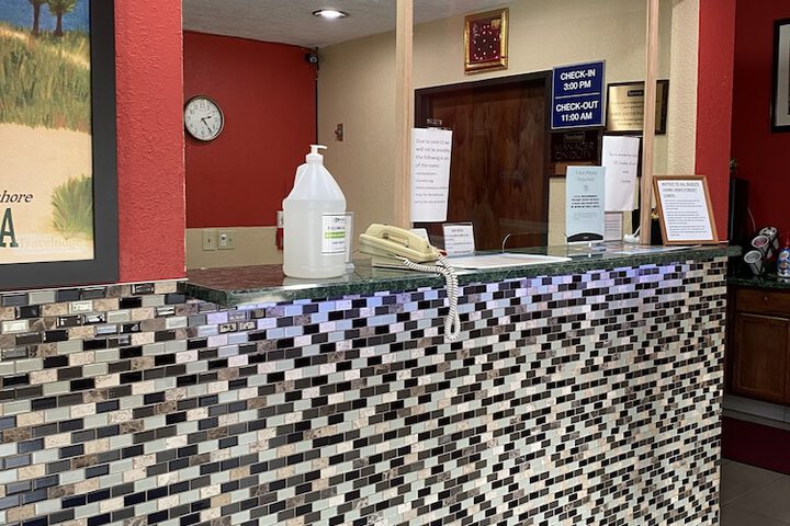 Travelodge by Wyndham La Porte / Michigan City Area
