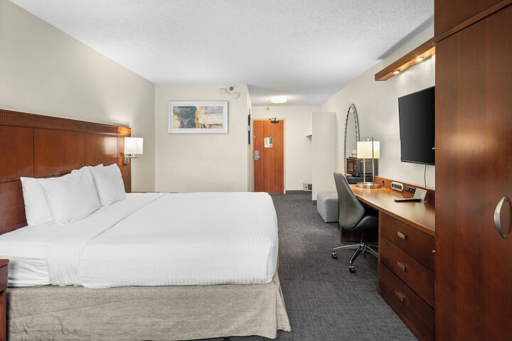Room 12 of 37