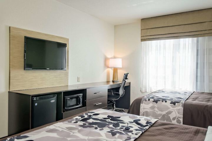 Room 18 of 35