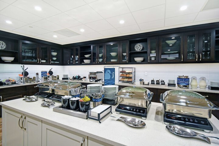 Breakfast/Coffee Service 39 of 45