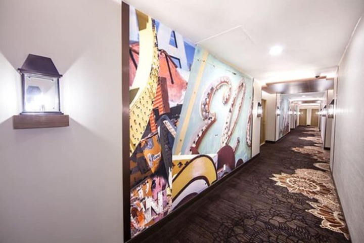 Hotel Interior 12 of 60