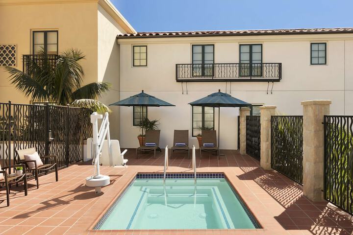 Pool 4 of 46