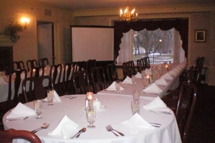Montague Inn