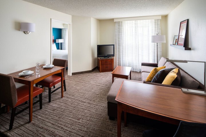 Room 13 of 29