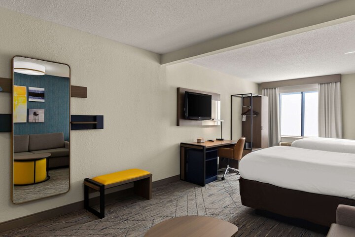 Room 14 of 34