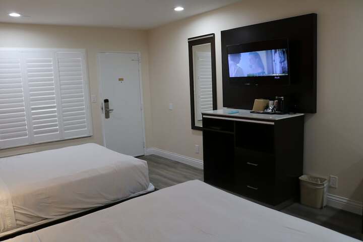 Room 18 of 32