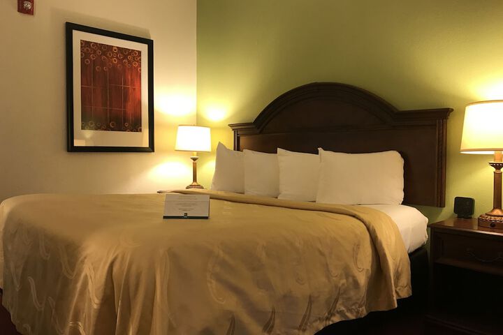 Room 18 of 61