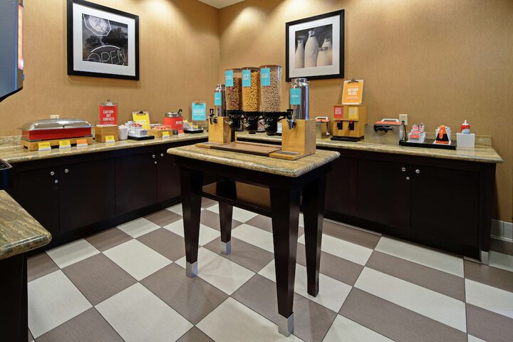 Hampton Inn & Suites Bremerton
