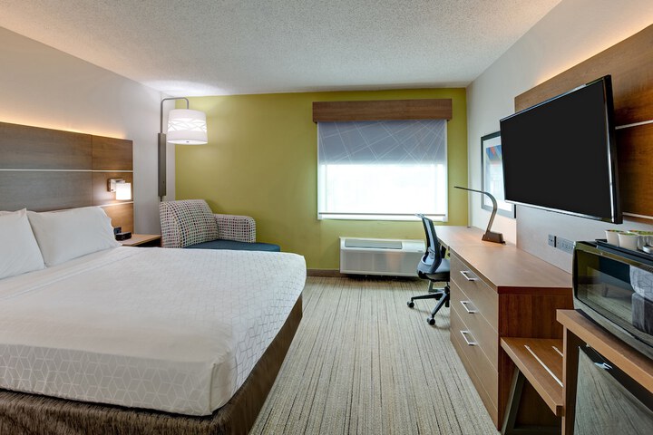 Room 12 of 29