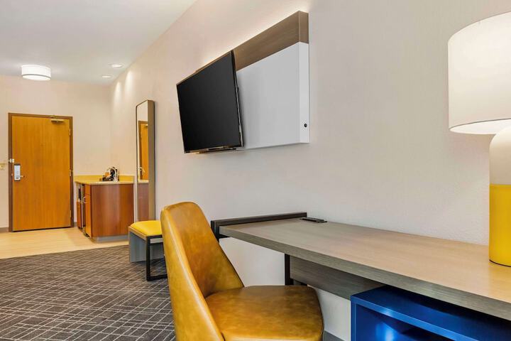 Comfort Inn & Suites Rapid City near Mt. Rushmore