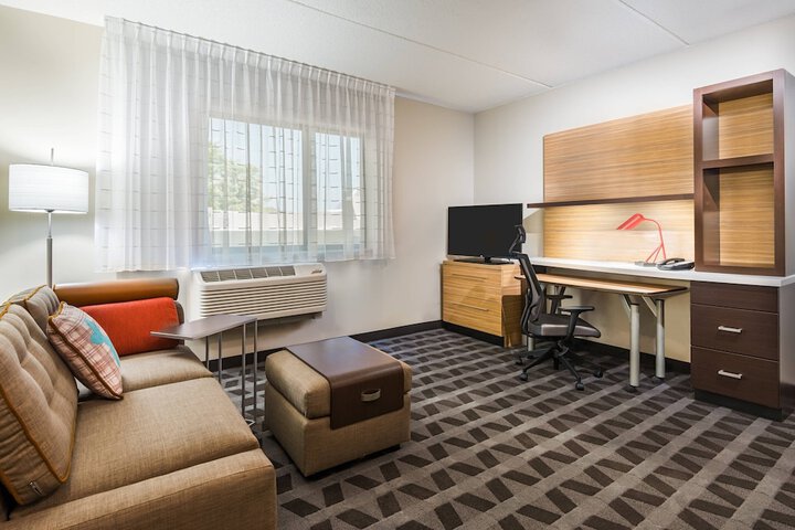 Room 35 of 42