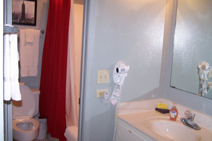 Room 28 of 53