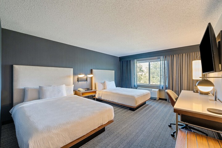 Room 18 of 43