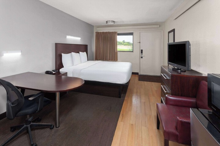 Room 19 of 30