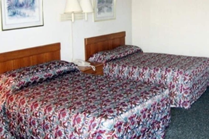 Room 9 of 17
