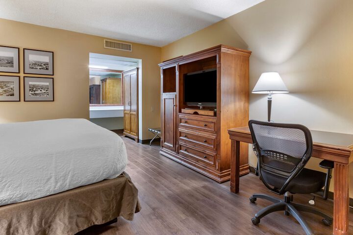 Room 51 of 63