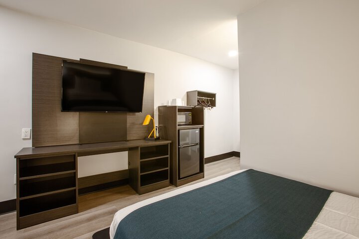 Room 19 of 31