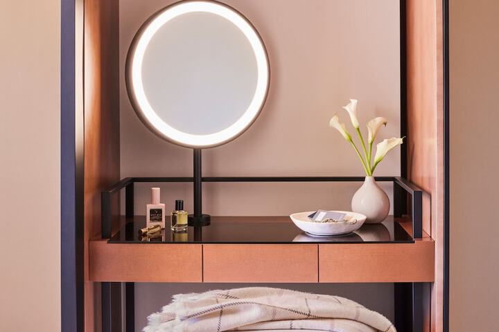 Room 25 of 49