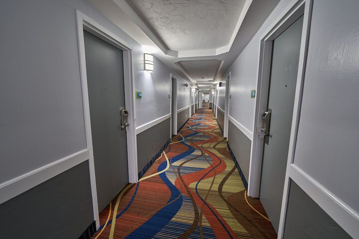 Ballroom/Hall 43 of 50