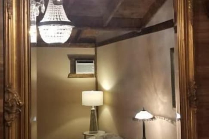 Room 32 of 58