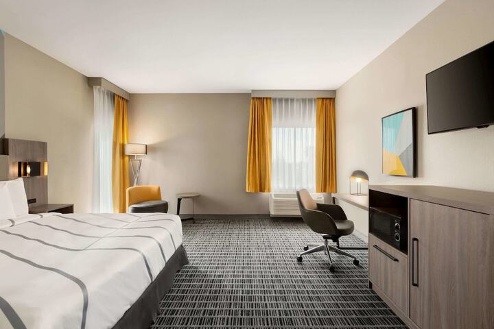 Room 40 of 69