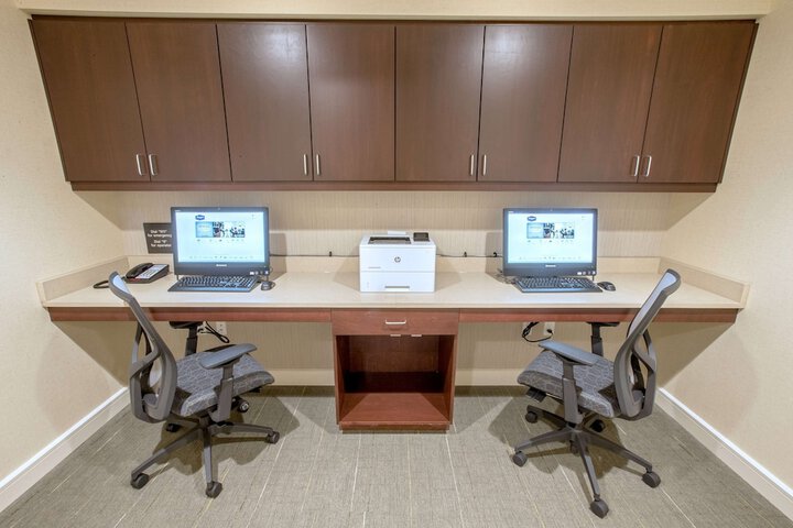Business Center 43 of 43
