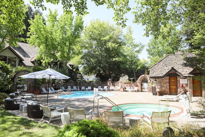 Pool 22 of 95
