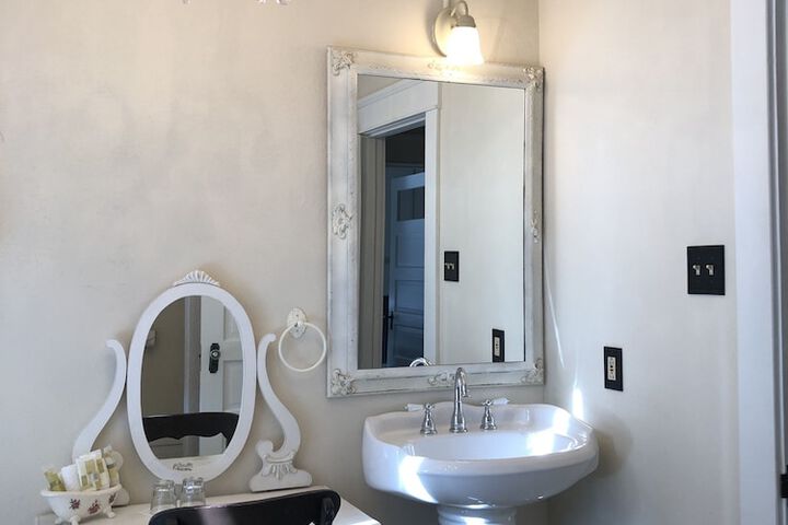 Room 54 of 62