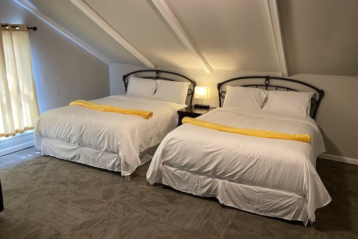 Room 11 of 34