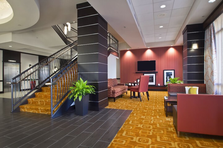 Hampton Inn & Suites Columbus-Downtown