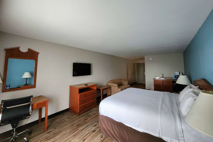 Room 70 of 86
