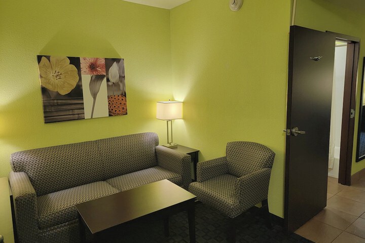 Holiday Inn Garland by IHG
