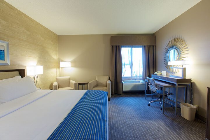 Room 53 of 73