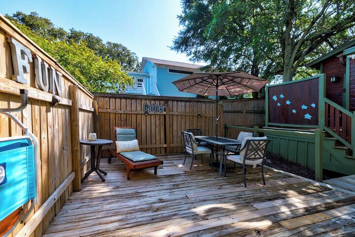 Beachside Boutique Inn – Folly Beach Rooms & Private Cottages