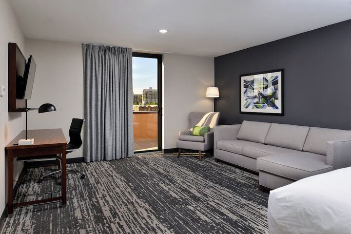 Room 16 of 25